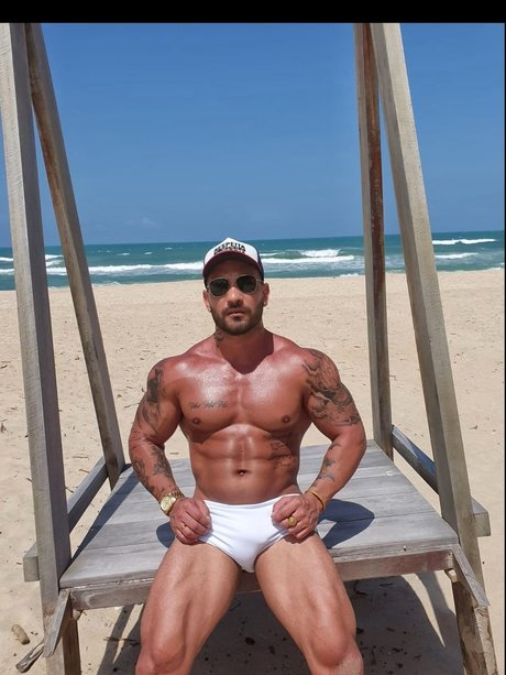 Photo nue de fuite OnlyFans de Actor Brazilian  Oficial