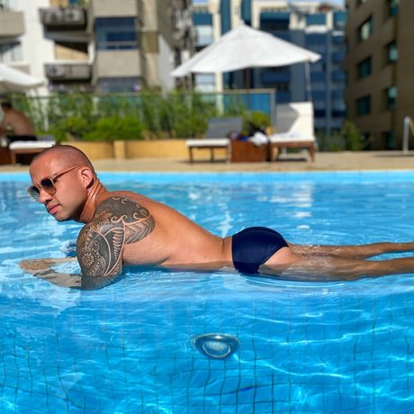 Photo nue de fuite OnlyFans de Saradocarioca