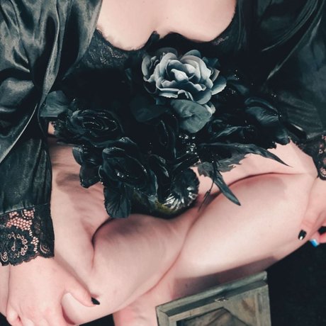 Photo nue de fuite OnlyFans de Sapphire