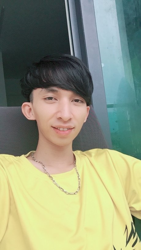 Photo nue de fuite OnlyFans de Sang Truong