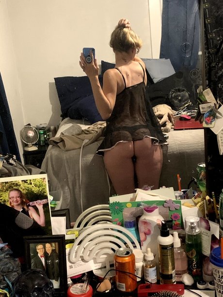 Photo nue de fuite OnlyFans de Sampampm Mary