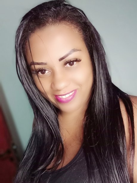 Photo nue de fuite OnlyFans de Samyra2010