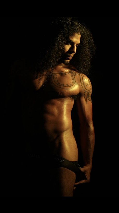 Photo nue de fuite OnlyFans de King Samson