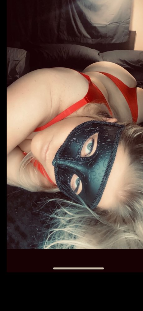 Photo nue de fuite OnlyFans de Saramarie1376
