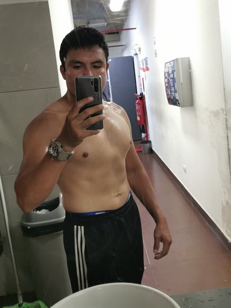 Photo nue de fuite OnlyFans de Jos Aguinaga