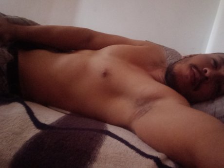 Photo nue de fuite OnlyFans de Samuel Alcal