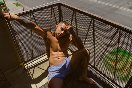 Photo nue de fuite OnlyFans de Roger