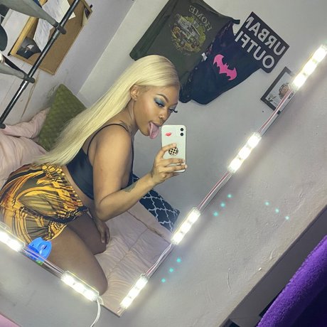 Photo nue de fuite OnlyFans de Queen Sauce
