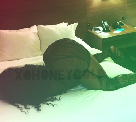 Photo nue de fuite OnlyFans de Honey Gold