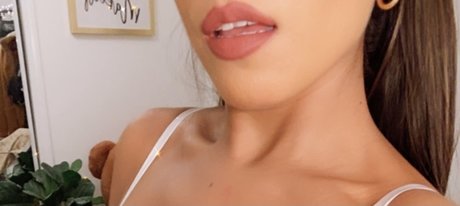 Photo nue de fuite OnlyFans de Lux