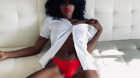 Photo nue de fuite OnlyFans de Hippie Nudist