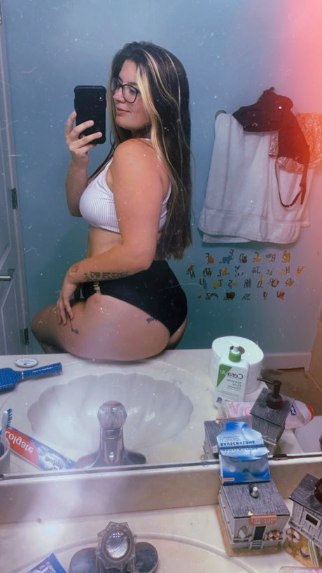 Photo nue de fuite OnlyFans de Taylor May