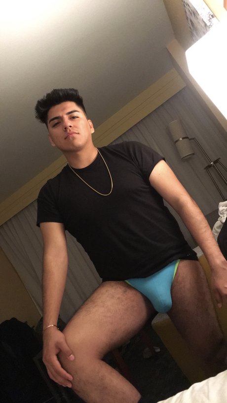 Photo nue de fuite OnlyFans de Lui Zalez