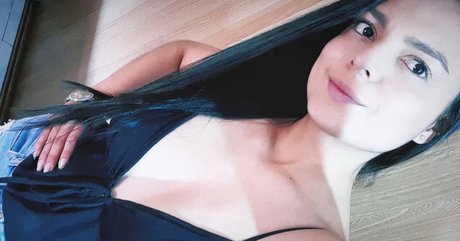 Photo nue de fuite OnlyFans de Yuyi