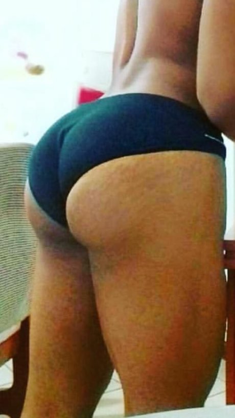 Photo nue de fuite OnlyFans de Redbootyisback