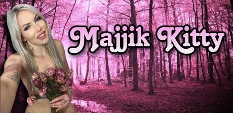 Photo nue de fuite OnlyFans de  Majjik Kitty  Free