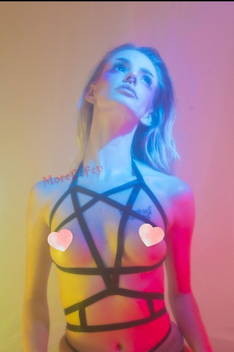 Photo nue de fuite OnlyFans de Morgaine Fey 