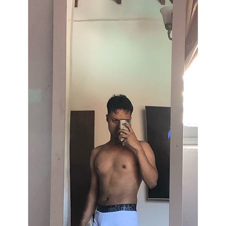 Photo nue de fuite OnlyFans de Julin Arias
