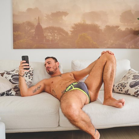 Photo nue de fuite OnlyFans de Ilpuddu88