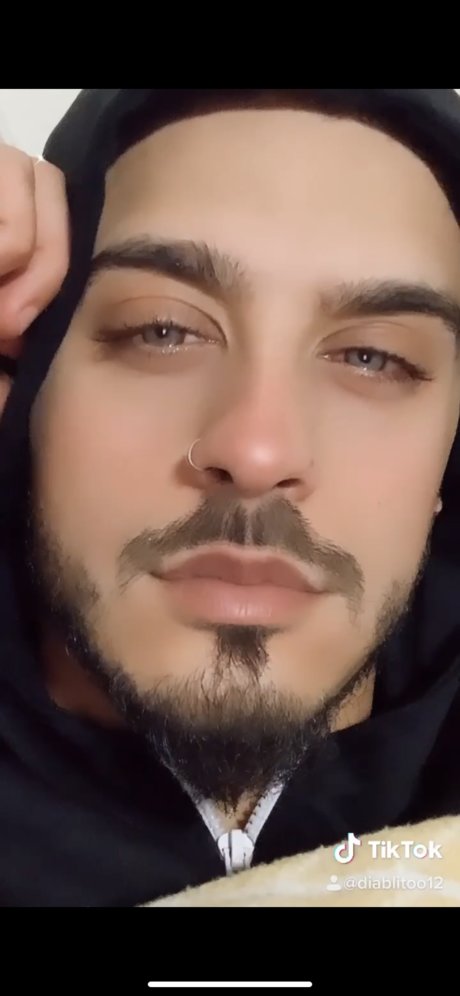 Photo nue de fuite OnlyFans de Papid