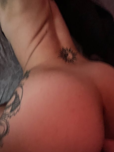 Photo nue de fuite OnlyFans de Evi