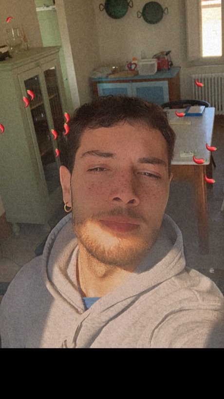 Photo nue de fuite OnlyFans de Filippo Mariucci