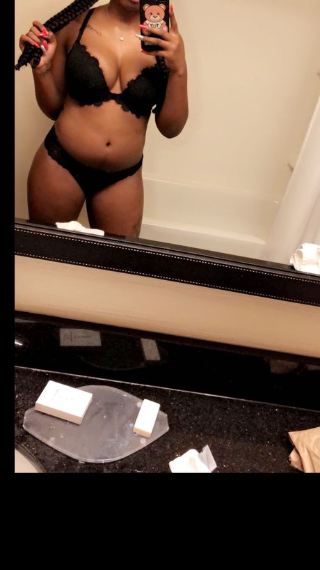 Photo nue de fuite OnlyFans de Paula P