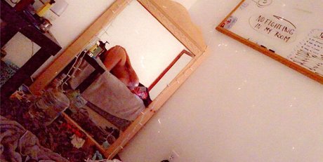 Photo nue de fuite OnlyFans de Leigh