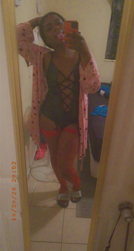 Photo nue de fuite OnlyFans de Chocolate  Babe