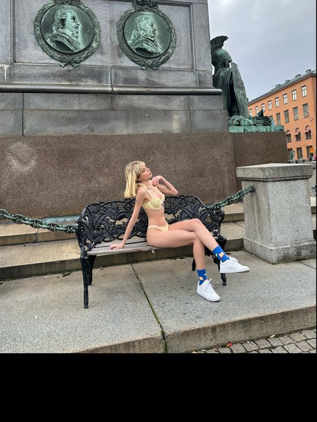 Photo nue de fuite OnlyFans de Frida 