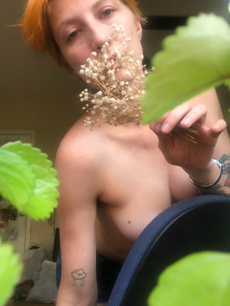 Photo nue de fuite OnlyFans de Neon Faye