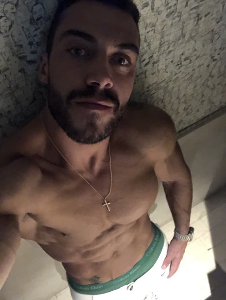 Photo nue de fuite OnlyFans de Paulo Moreno