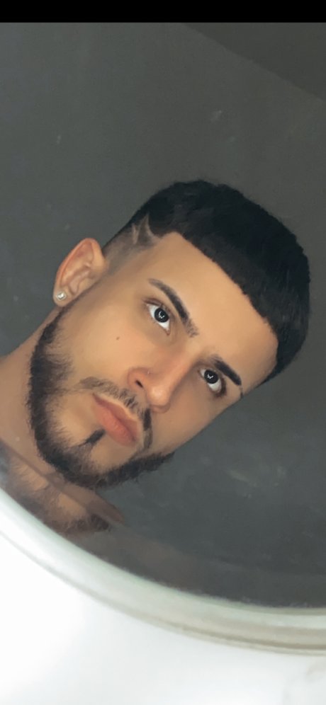 Photo nue de fuite OnlyFans de Mlboii