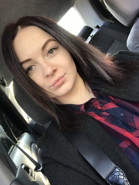 Photo nue de fuite OnlyFans de Irinacherni