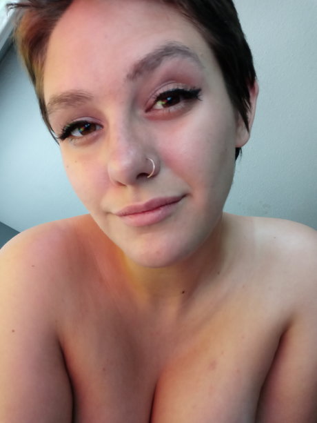 Photo nue de fuite OnlyFans de Raven Nyx
