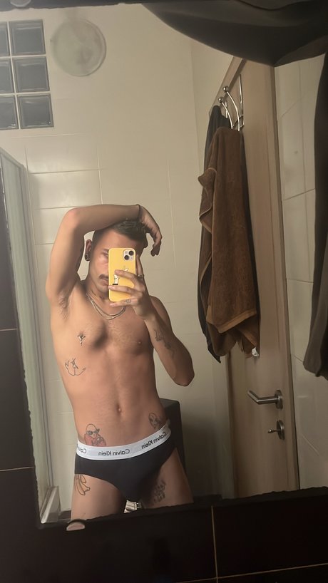 Photo nue de fuite OnlyFans de Xylon Busuttil