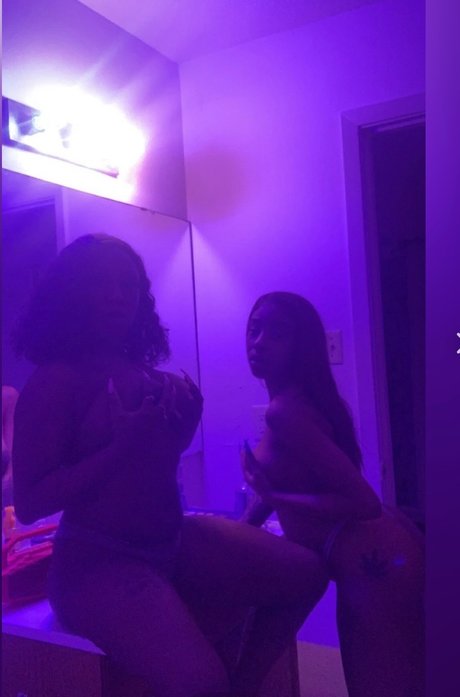 Photo nue de fuite OnlyFans de Diamond