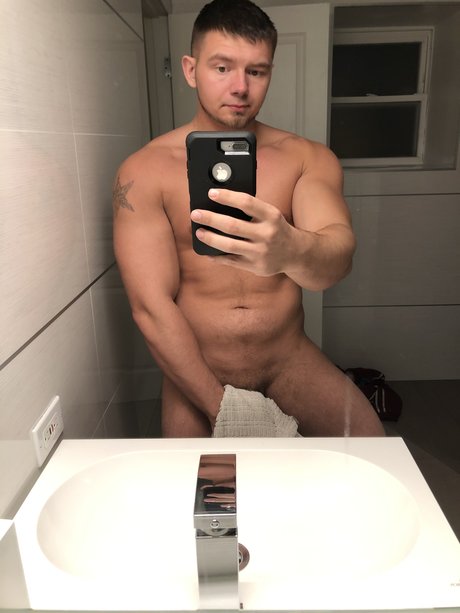 Photo nue de fuite OnlyFans de Biggdaddy