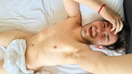 Photo nue de fuite OnlyFans de Hugo