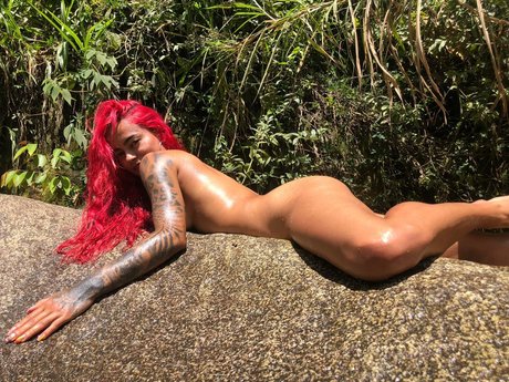 Photo nue de fuite OnlyFans de Saritaxx