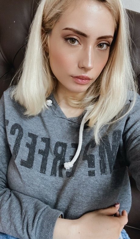 Photo nue de fuite OnlyFans de Athena Cosplay