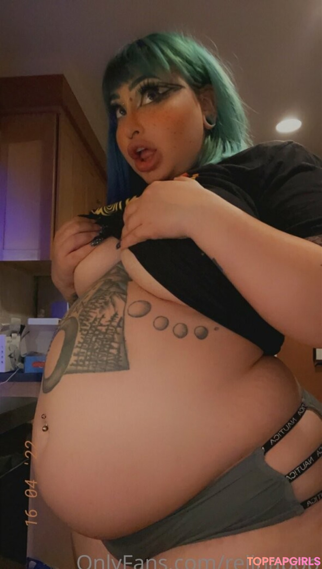 Photo nue de fuite OnlyFans de Reiinapop #1132