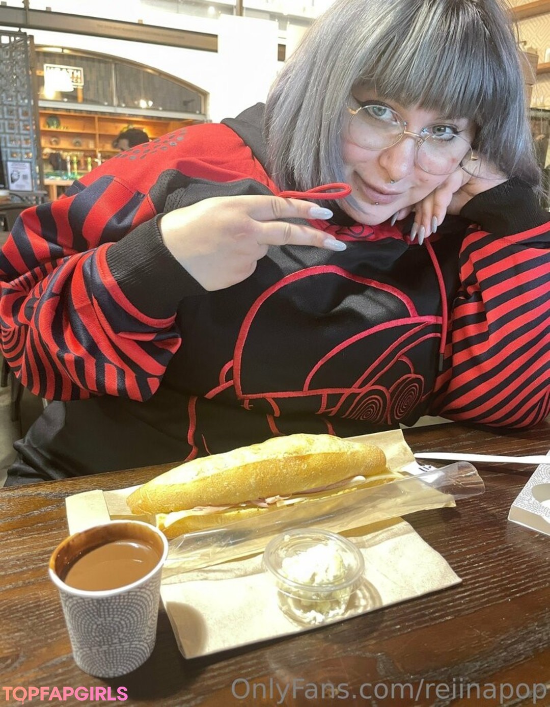 Photo nue de fuite OnlyFans de Reiinapop #1214