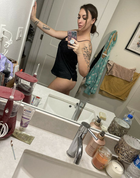 Photo nue de fuite OnlyFans de Katiepurrs