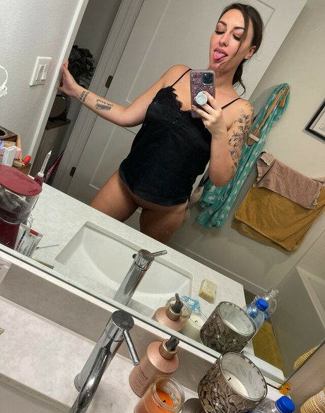 Photo nue de fuite OnlyFans de Katiepurrs