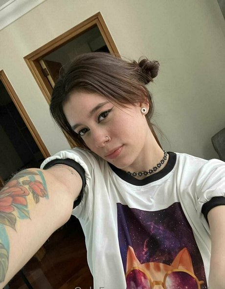 Photo nue de fuite OnlyFans de Insatiatemiles