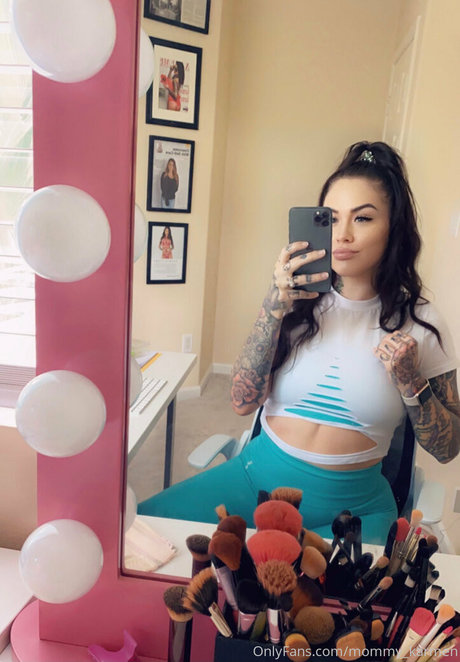 Photo nue de fuite OnlyFans de Freekarmen