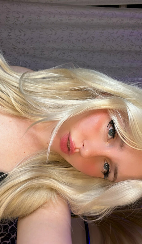 Photo nue de fuite OnlyFans de Titslikedaisy