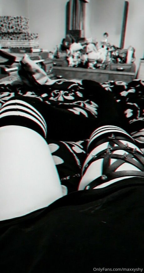 Photo nue de fuite OnlyFans de Maxxyshy