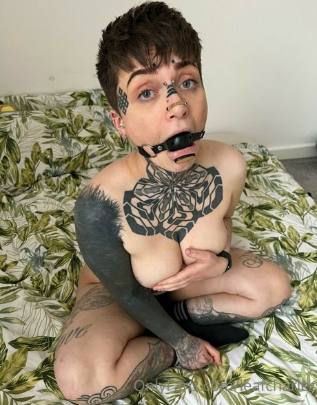 Photo nue de fuite OnlyFans de Leafcharles